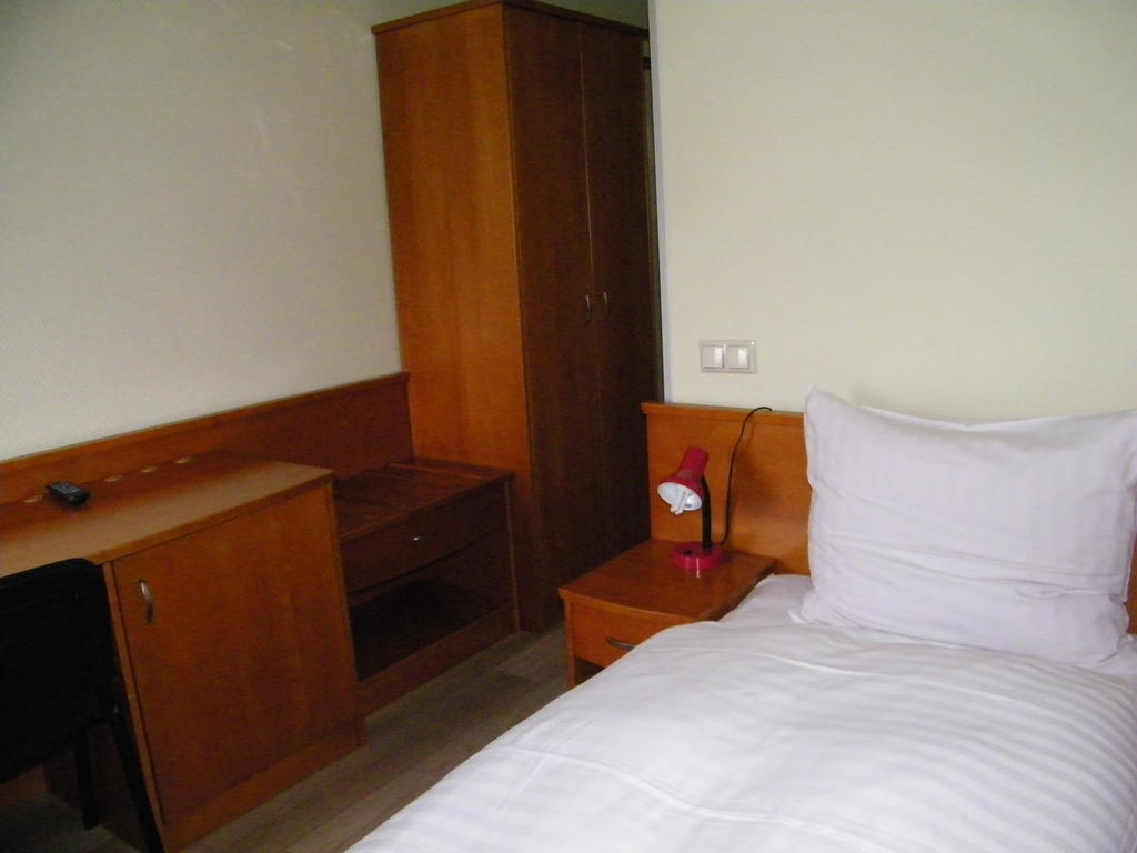 Hotel Restauracja Tawerna Гливице Номер фото