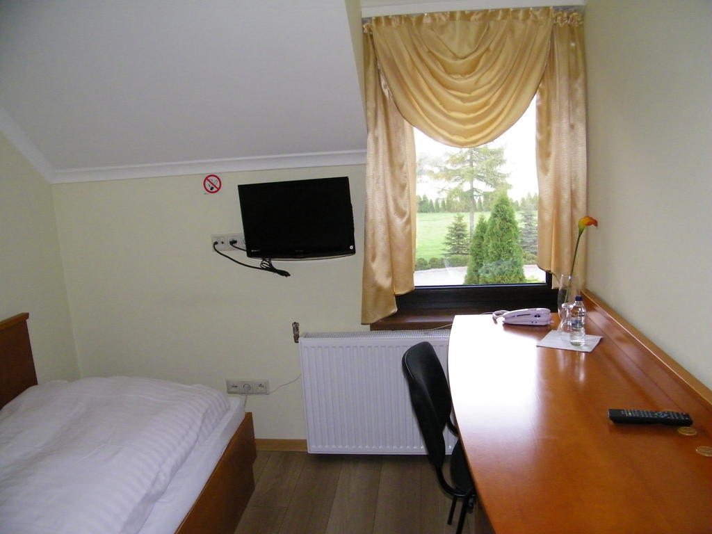 Hotel Restauracja Tawerna Гливице Номер фото