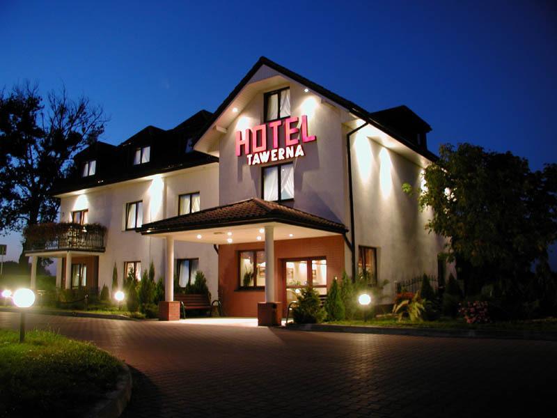 Hotel Restauracja Tawerna Гливице Экстерьер фото